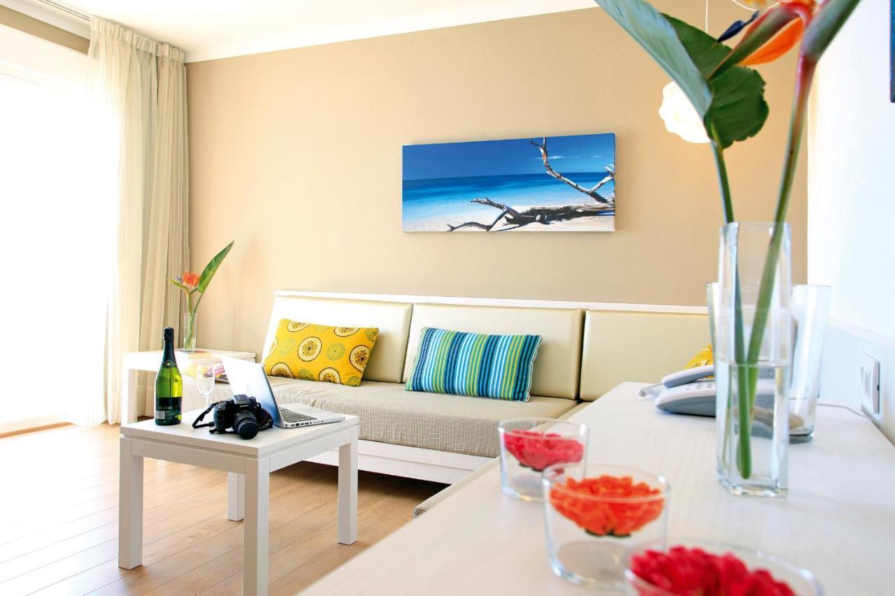 Apartamentos Bellamar Port de Pollença Exteriör bild